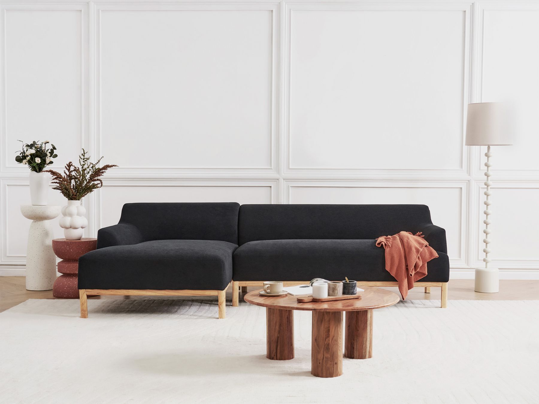Right Hand Fabric Corner Sofa Black SOSJO